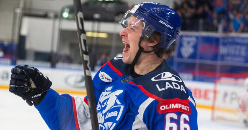 «Лада» продлила контракт с Михайловым на 2 года. Он лучший бомбардир клуба в сезоне и автор 1-го хет-трика тольяттинцев в КХЛ