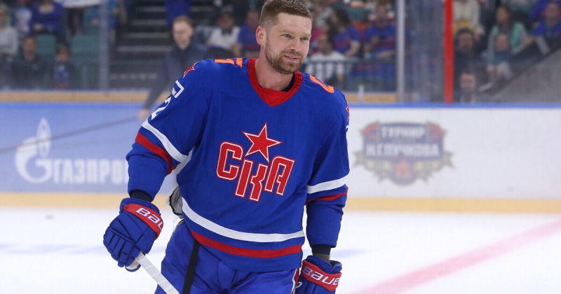 Потапов о Кузнецове: «Я бы хотел, чтобы он продолжил карьеру в «Торпедо». Евгений может положительно повлиять на команду, общаясь с молодыми ребятами, показывая им свою игру»